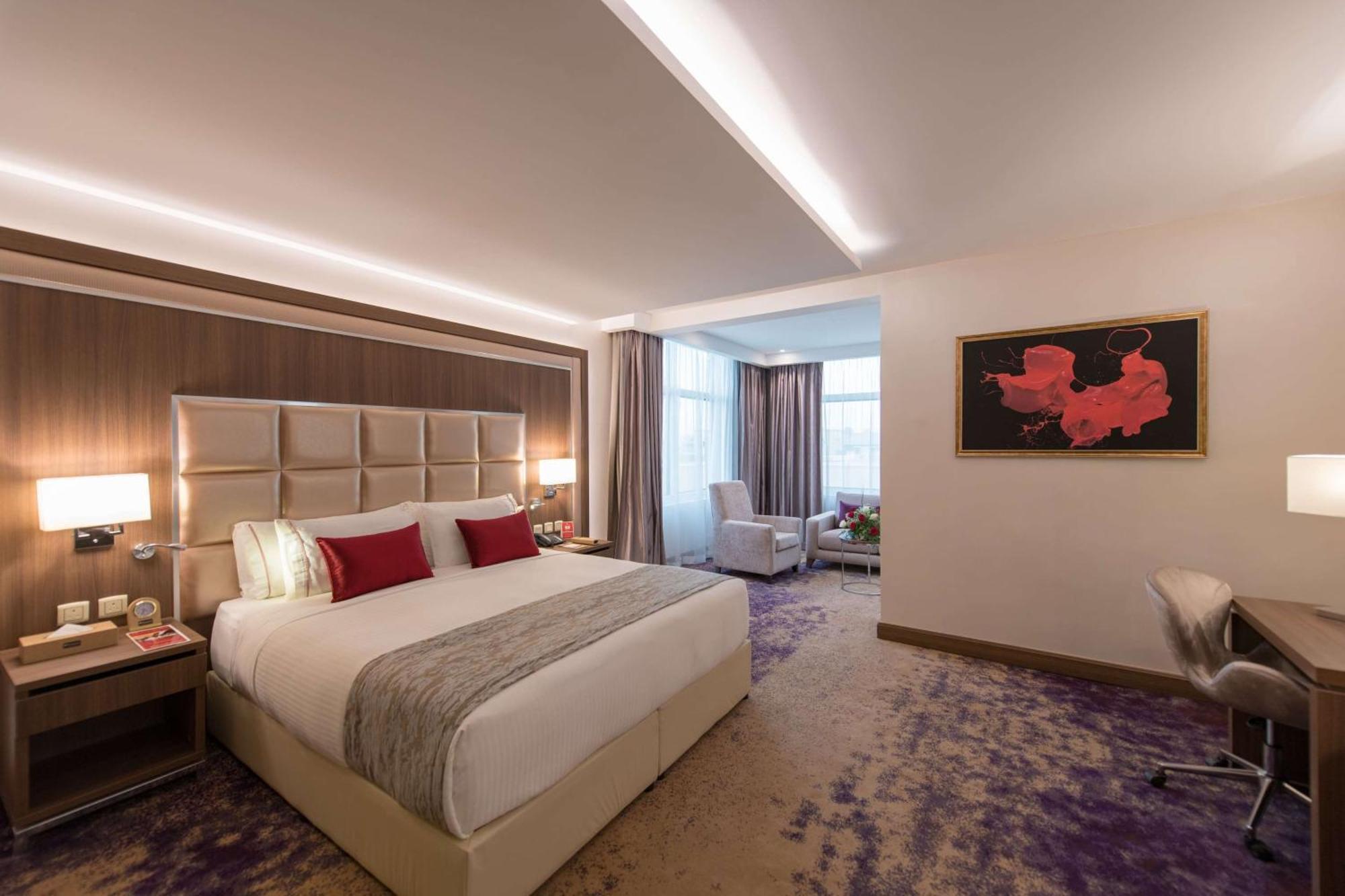 Ramada By Wyndham Continental Jeddah Hotel Kültér fotó